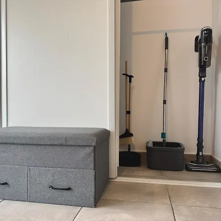 Apartmán Luxe, Terrasse Et Parking - 10 Min De L'aeroport Cdg